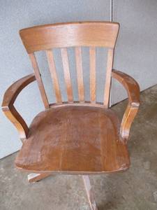lot 50 image: Old Office Chair