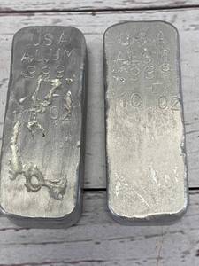 lot 44 image: Lot of 2 Aluminum .999 Bars 10oz each