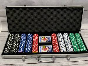 lot 64 image: Brand New Poker Set in Aluminum Case