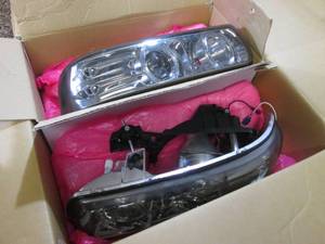 Pair of Spyder Auto Replacement Hea...