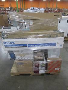 lot 44 image: WHOLESALE MIXED PALLET OF RETURNS - LIGHTING AND CEILING FANS