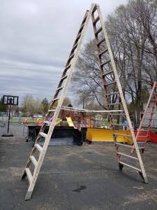 lot 217 image: Werner 16ft. Heavy Duty Step Ladder