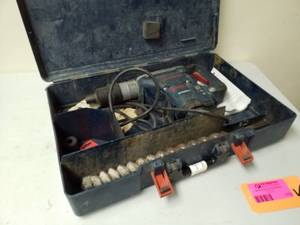 lot 113 image: Bosch Rotary Hammer 11248EVS with Case