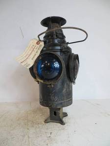 Dressel Switch Lamp
