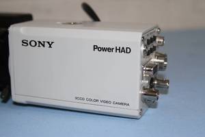 lot 28 image: Sony DXC-950 3 CCD Color Video Camera w Canon Power Zoom & Focus Lens