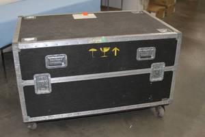 lot 33 image: LARGE Rolling ATA-Rated Hard-Sided Heavy Duty Foam-Lined Shipping Case
