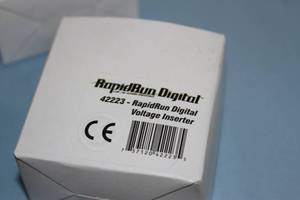 lot 94 image: New in Box Lot of 4 HDMI UltraHD & 4K Voltage Inserters - Cables-to-Go C2G  RapidRun