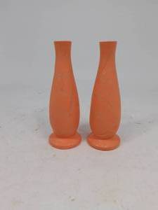 2 Vases