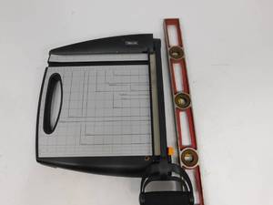 Paper Cutter Leveler