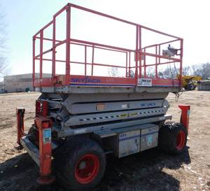 lot 7 image: 2008 Rough Terrain SkyJack SJ7127 Scissor Lift