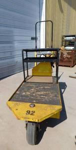 lot 17 image: Taylor-Dunn SCI-59 Stock Chaser