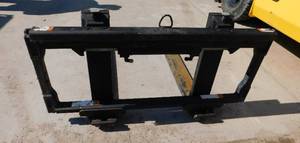 lot 21 image: Class II Side Shift Plate with 42 Forks