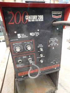 lot 32 image: Century 200 Mig Wire Feed Welder