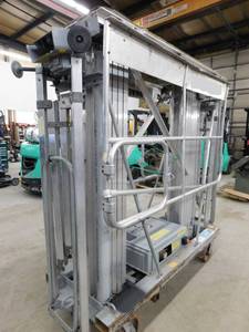 lot 16 image: Genie DPL 30 Dual Personal Lift