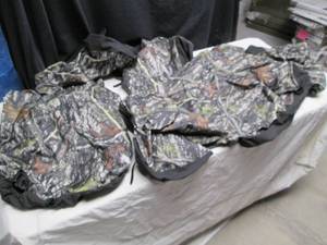 lot 143 image: Camo Pattern Seat Covers Fits GMCC...