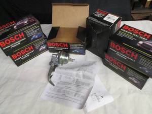 lot 22 image: 6pc. BOSCH Premium Fuel Pump Part#...