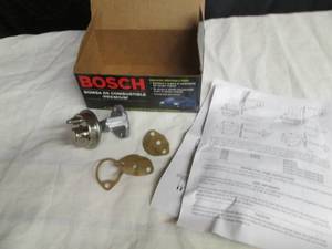 lot 26 image: BOSCH Premium Fuel Pump Part# 6889...