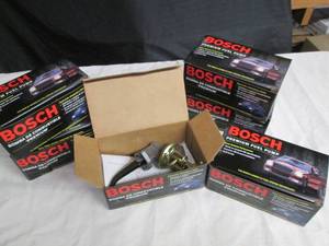 lot 58 image: 6pc. BOSCH Premium Fuel Pump Part#...