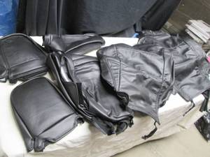 lot 200 image: Cover King (CSC1L1FD9532) Front 50-...