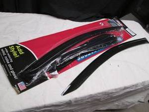 lot 240 image: Westin Wade Slim Wind Deflector for...
