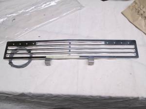 lot 258 image: Putco (280506RL) Radiator Grille Wi...