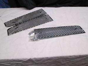 lot 268 image: Putco (82131) Racer Mirror Stainles...