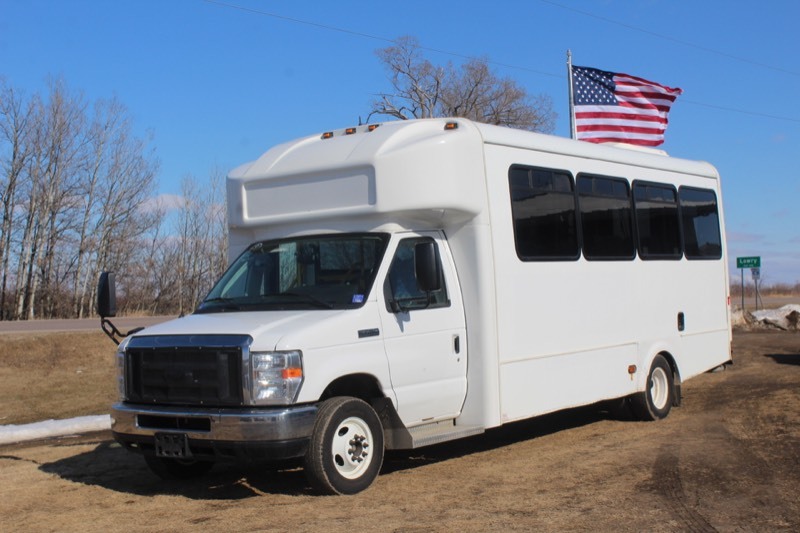 1091 MN AUTO AUCTIONS THURSDAY NIGHT NO RESERVE SALE 150 FLAT RATE TC METRO DELIVERY