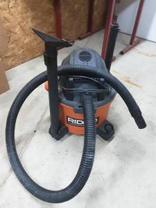 lot 2 image: Rigid 6 Gallon 2.5 HP Shop Vacuum