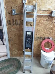 lot 8 image: OGIO Step-Up Moto Ramp