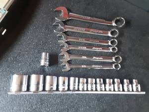 lot 15 image: Snap-On Wrenches & Sockets