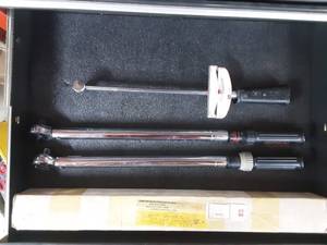 lot 17 image: 3-Craftsman Torque Wrenches
