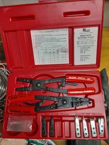 lot 25 image: Milbar Heavy Duty Snap Ring Plier Set