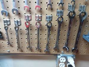 lot 28 image: 8-Craftsman Ratchet Wrenches (Metric)