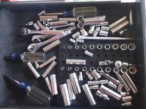 lot 39 image: Craftsman 14 Drive Ratchets, Breaker Bar, Sockets & Extensions