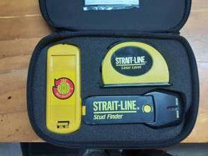 lot 55 image: Straight Line Laser Level & Stud Finder