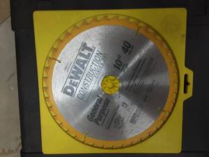 lot 63 image: 10 Dewalt Saw Blade