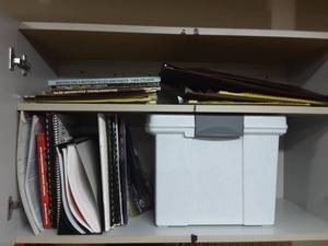 lot 85 image: Contents Of Cupboard