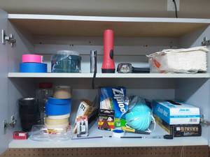 lot 86 image: Contents Of Cupboard