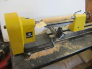 lot 2 image: Rockwell Wood Lathe