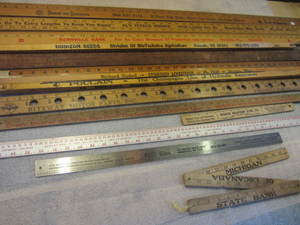 lot 31 image: Vintage Yardstick