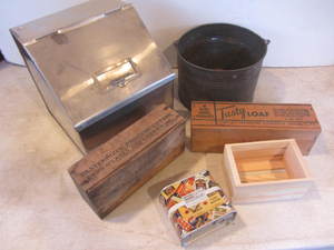 lot 94 image: SS Bin, Vintage Lunch Pail