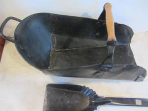 lot 182 image: Coal Scuttle & Shovel