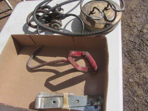 lot 211 image: Tank De-icer, Gate Hdwe, Bale Hook