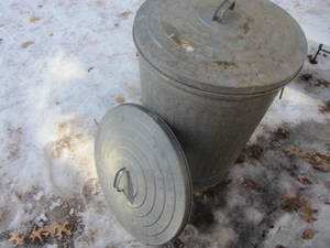 lot 212 image: Aluminum Trash Can