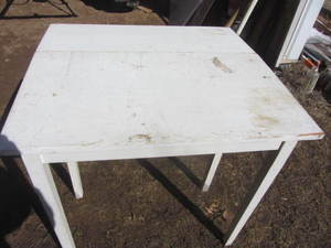 lot 215 image: Wooden Table