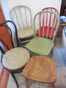 lot 233 image: Bentwood Chairs