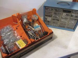 lot 280 image: Organizer & Hardware