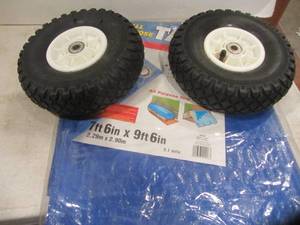 lot 292 image: Tires & Tarp