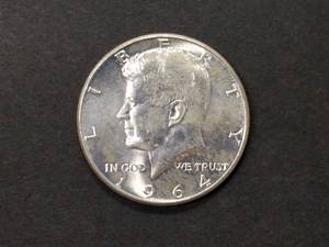 lot 104 image: 1964 AU Kennedy Silver Half Dollar...