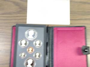 lot 155 image: 1983 Proof Canada Coin Set...